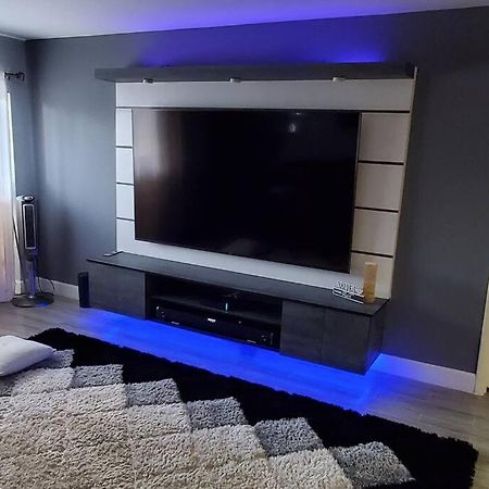 Fully Furnished, Beautiful, Spacious Two Bedroom Condo Lauderhill Extérieur photo