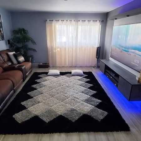 Fully Furnished, Beautiful, Spacious Two Bedroom Condo Lauderhill Extérieur photo