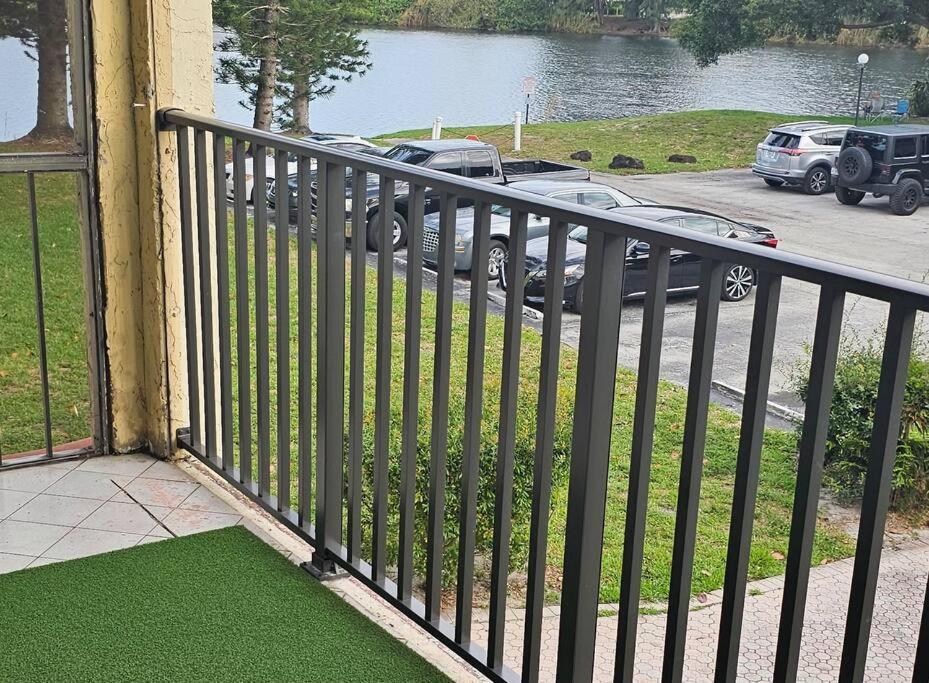 Fully Furnished, Beautiful, Spacious Two Bedroom Condo Lauderhill Extérieur photo